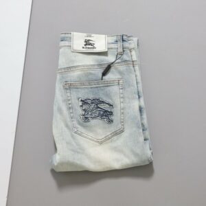 [국내배송]버버리 수입 포켓 기사도 패치 데님팬츠