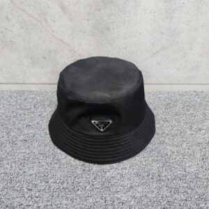 [국내배송]프라다 리나일론 버킷햇