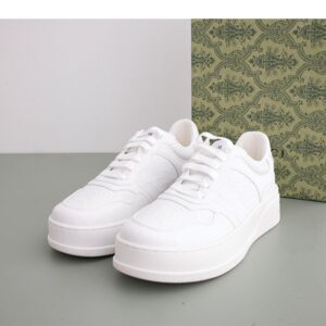 [국내배송]구찌 [GUCCI] 남성 화이트 레더 GG 엠보스 스니커즈