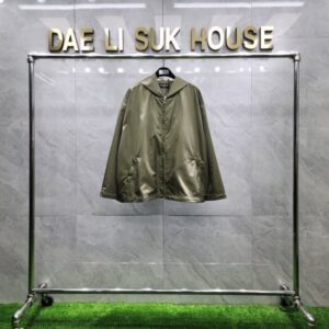 [국내배송]발렌시아가 24FW 백로고 후드 바람막이