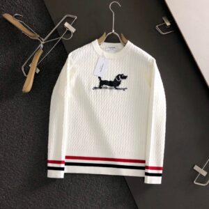 [국내배송]톰브라운 신상 헥터 양모 라운드