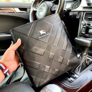 [국내배송]버버리 사선 크로스