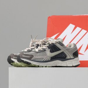 [국내배송]나이키 [Nike] 수입프리미엄급 나이키 줌 보메로5