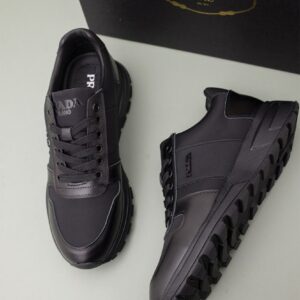 [국내배송]프라다 [PRADA] 로고 패널 로우탑 스니커즈