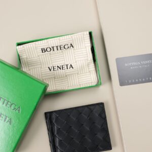 [국내배송]보테가베네타 [BOTTEGA VENETA] 수입프리미엄급 인트레치아토 머니클립