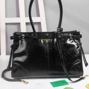 [국내배송]프라다 럭스소프트 가죽 핸드백