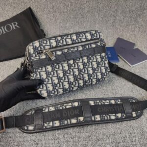 [국내배송]디올 사파리 메신져백