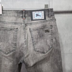 [국내배송]버버리 블랙탭 그레이 청바지