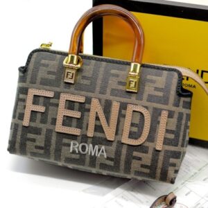 [국내배송]펜디 FF 자카드 로고 바이더웨이 보스턴백 브라운