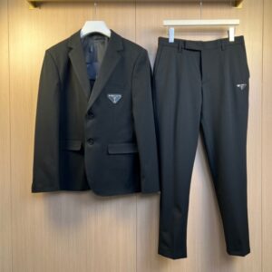 [국내배송]프라다 클래식 삼각로고 수트 세트