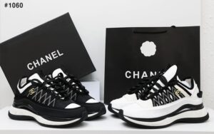 [국내배송]샤넬 믹스드파이버 한정판 스니커즈 금장CC