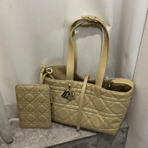 [국내배송]디올 수입고급 뚜주흐 미디엄백