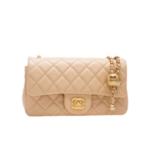 [프리미엄/해외배송]샤넬 클래식 골드볼 미니 플랩 백(베이지/금장/램스킨)